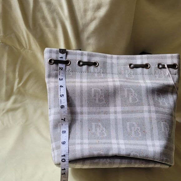 Purse - Picture 2 of 8